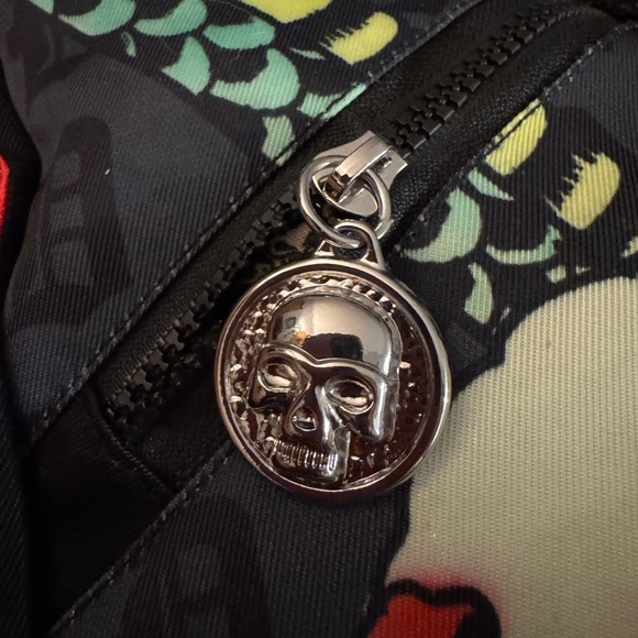 NWT Ed Hardy Black and Red Sling Bag/Bum Bag with Skull Design - Picture 5 of 14